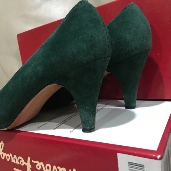 SALVATORE FERRAGAMO HEEL (NARROW) (PREOWNED) SIZE 8 2A - Picture 4 of 4